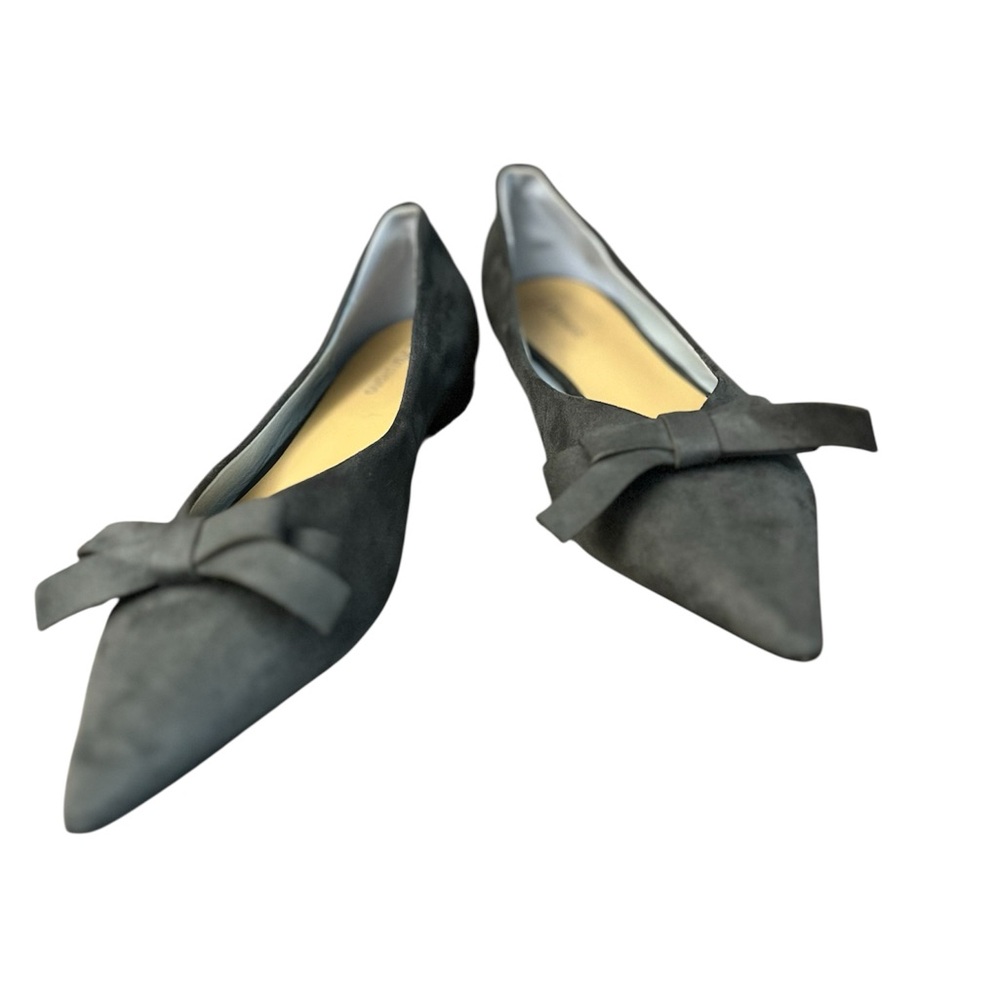 C. Paravano Gray Suede Pointed Toe Flats with Bow Size 9